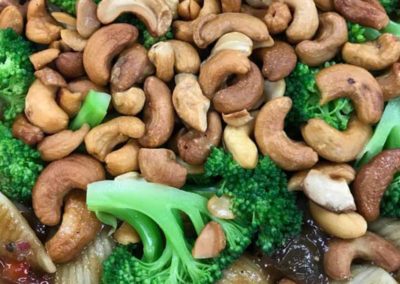 Broccoli and cashew nut salad